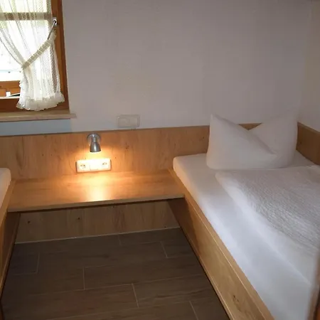 Edelweiss Apartment Mittelberg