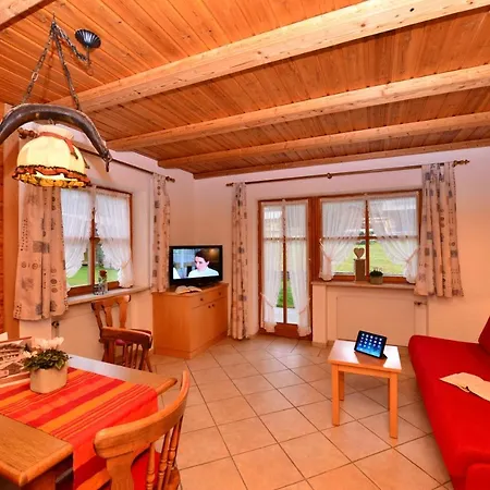 Edelweiss Apartment Mittelberg