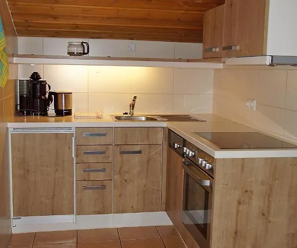 Edelweiss Apartment *